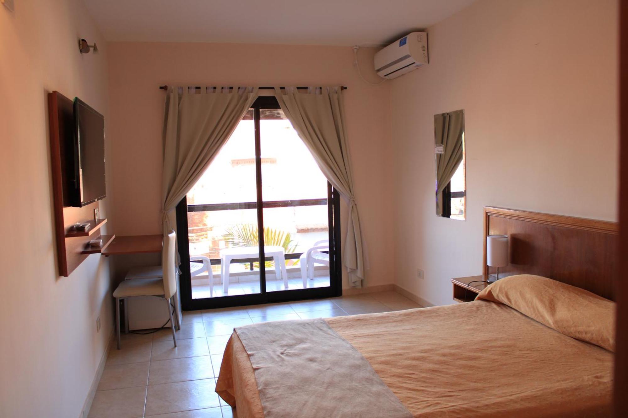 Hotel Bella Costa La Lucila del Mar Buitenkant foto