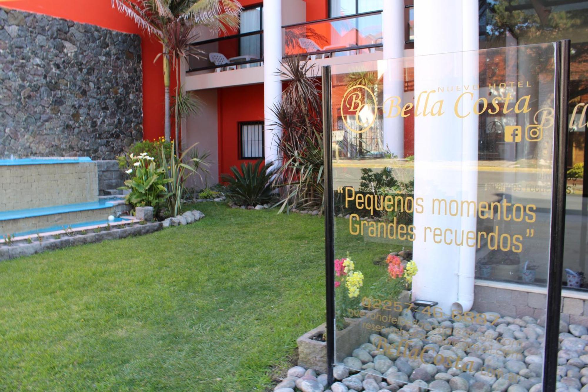Hotel Bella Costa La Lucila del Mar Buitenkant foto